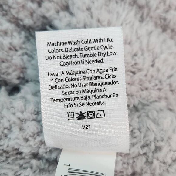 Gray Rib Blanket Scarf One Size Gray Fluffy Ribbed Knit Scarf - Picture 5 of 6